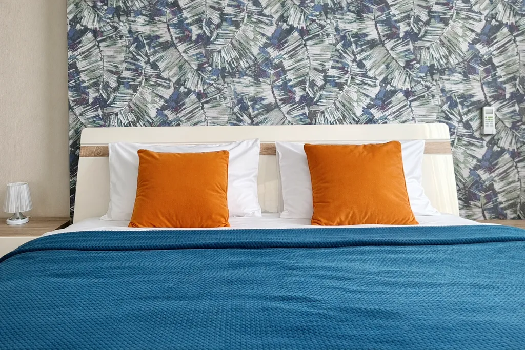 Квартира Яркие апартаменты в центре с видом на город — Калининград