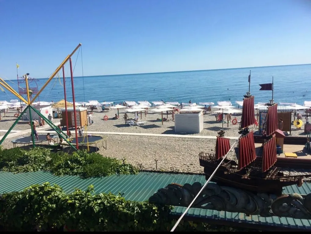 Просторный стильный апартамент на первой береговой линии