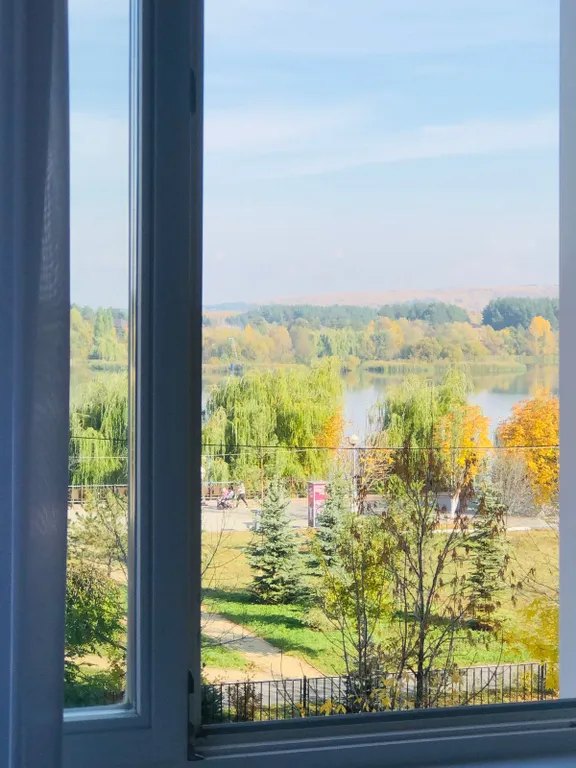 Видовая уютная квартира с видом на озеро