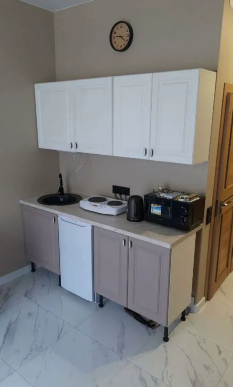 Апартамент с видом на море, первая береговая линия, во дворе бассейн