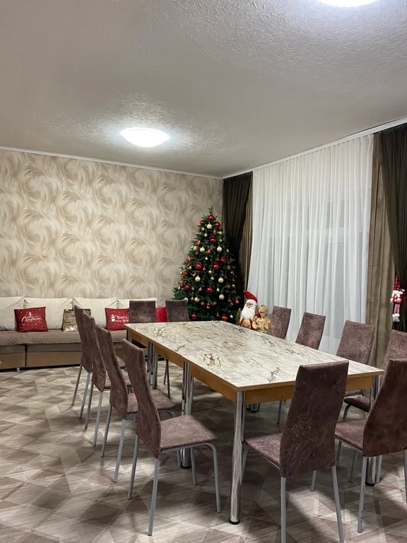 Коттедж для больших компаний на Алтае