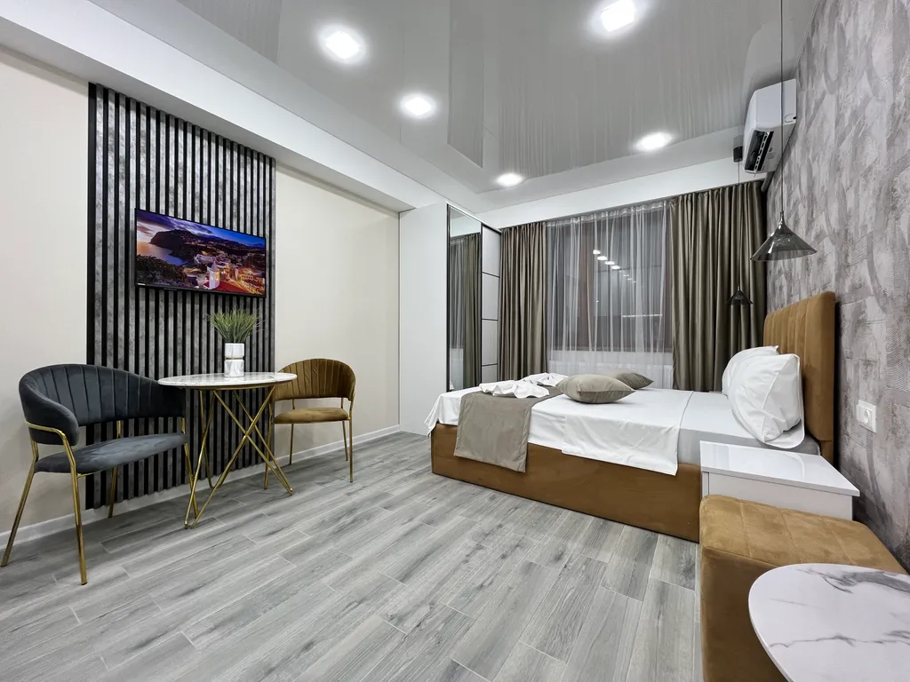 Stylish apt city center saryan next to restaurants and cafes
