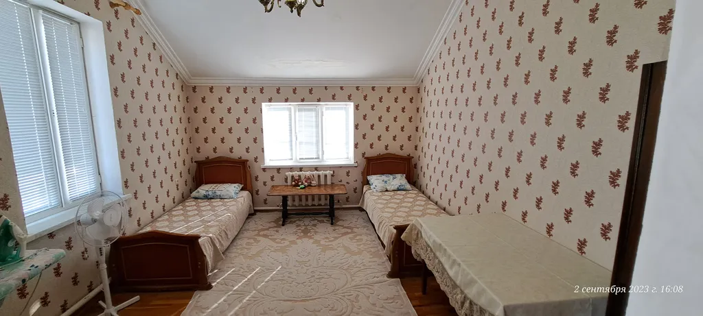 Дом в спокойном районе.