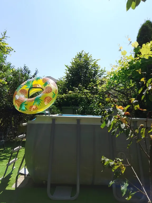 Коттедж Уютный дом в 300 метрах от моря для большой семьи или компании друзей — Нижняя Хобза