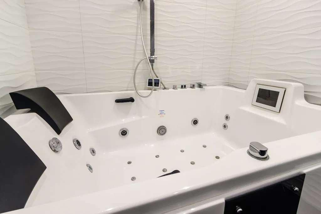 Апартаменты-люкс с Джакузи и панорамным видом на город