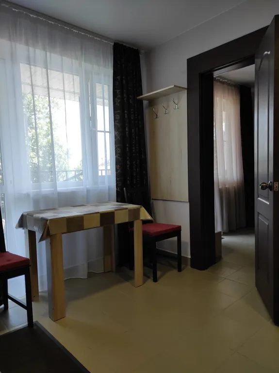 Квартира Luxe-евродвушка - в частном подворье, до 6-ти мест