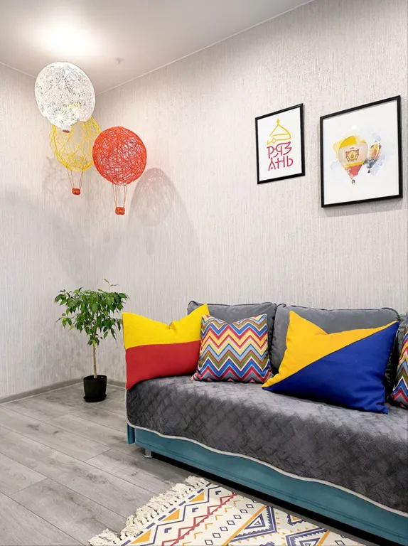 Квартира бизнес-класса с креативным и ярким ремонтом