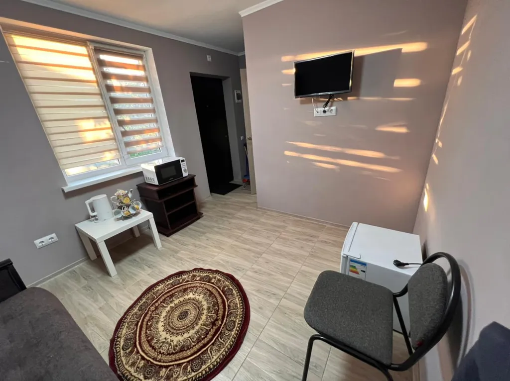 Домик рядом с морем