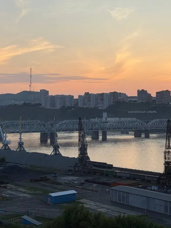 Квартира Светлая квартира с качелей — Красноярск