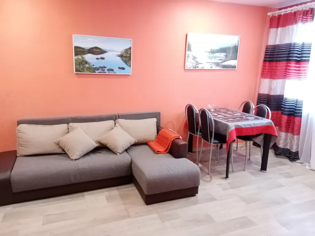 Квартира в центре — аренда посуточно в Кировск