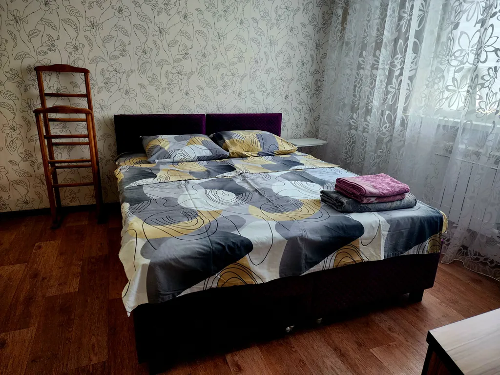 2х комнатная квартира около набережной