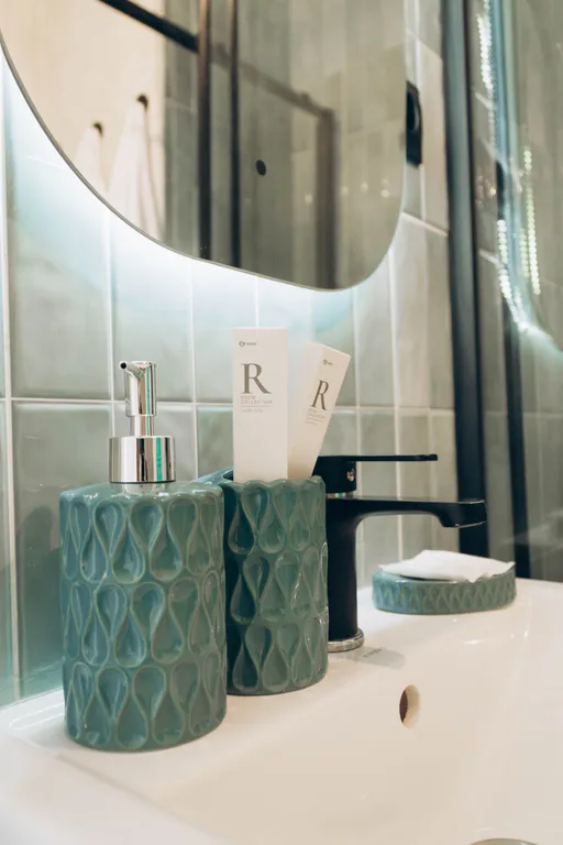 Треугольный дом.