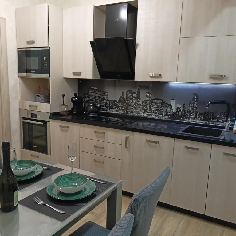 Полноценная светлая 2-комнатная квартира в центре города