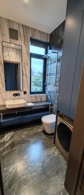 Стильная дизайнерская квартира в сердце старого Адлера