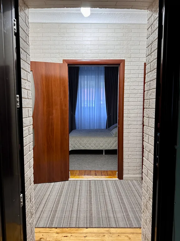 Уютная квартира в центре города с видом на горы