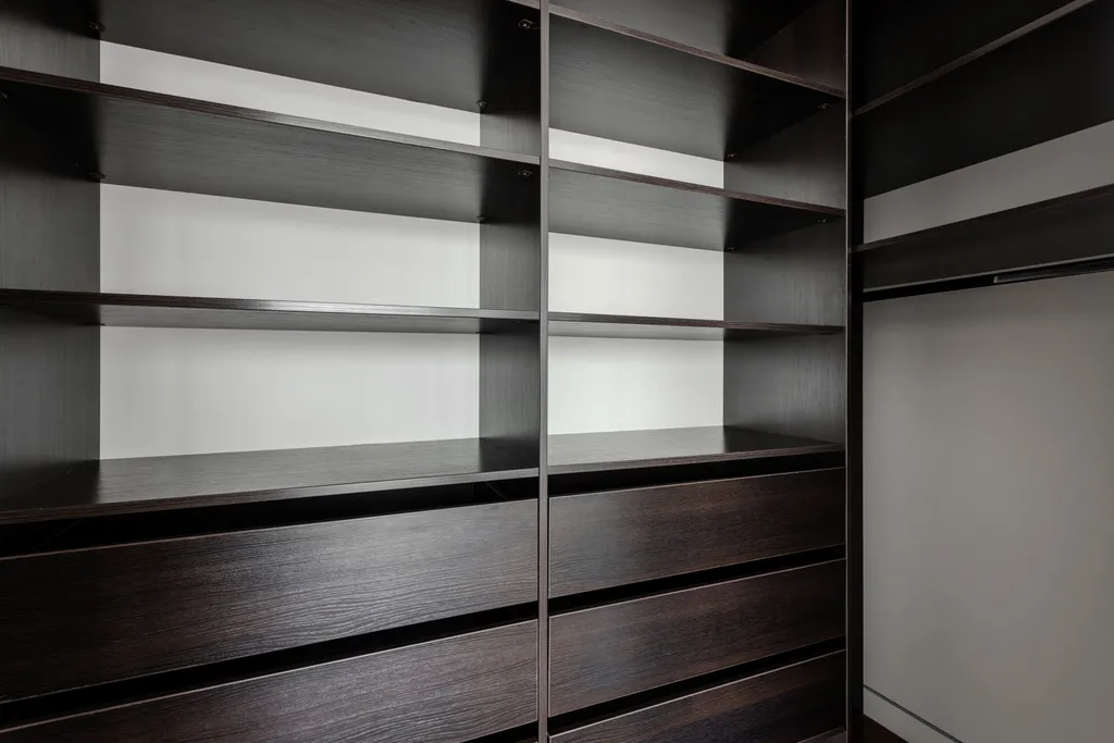 Roomley Family Apartment