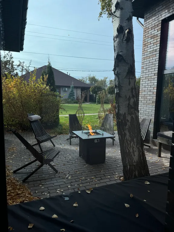 Новый дом с подогреваемым бассейном и сауной