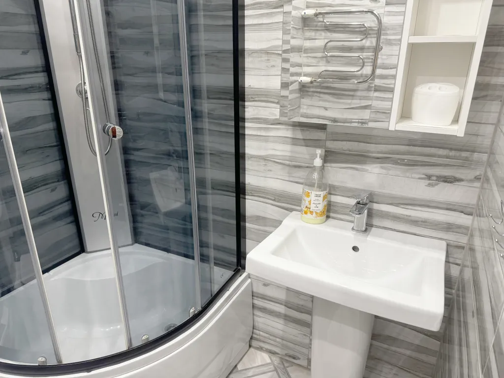 Две спальни в однокомнатной недалеко от  ТЦ "РИО"