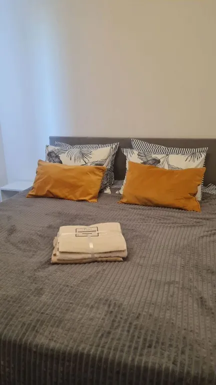 Коттедж Дом на улице Светлогорская 2В — аренда посуточно в Абинск