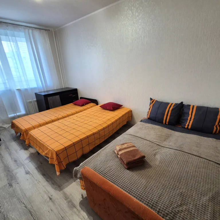 2 комн квартира в центре с 4 раздельными местами