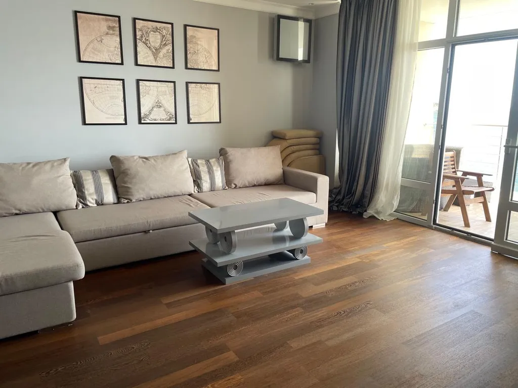 Апарт для семьи из 3 человек на берегу моря, с видовой террасой, кухней