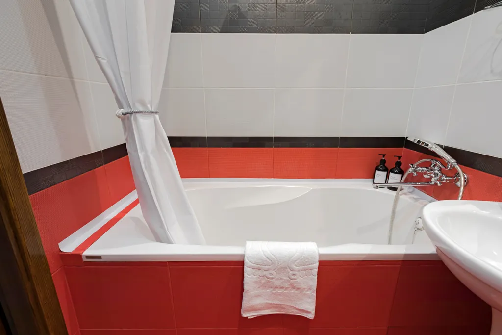 Современная уютная квартира с балконом рядом с метро и ТЦ