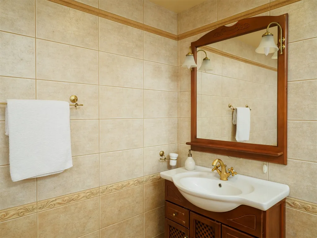 4-комнатный Дом