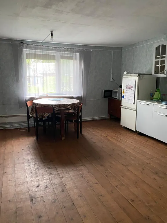 Уютный дом в центре поселка