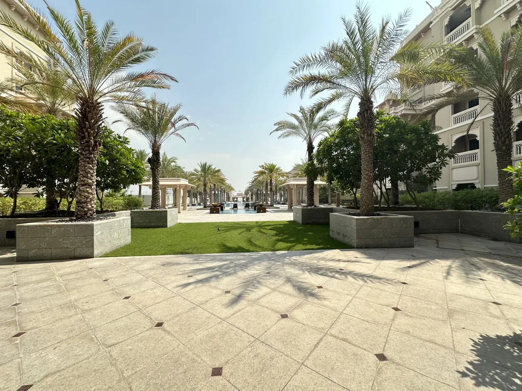 Summer Palace Grandeur Residences