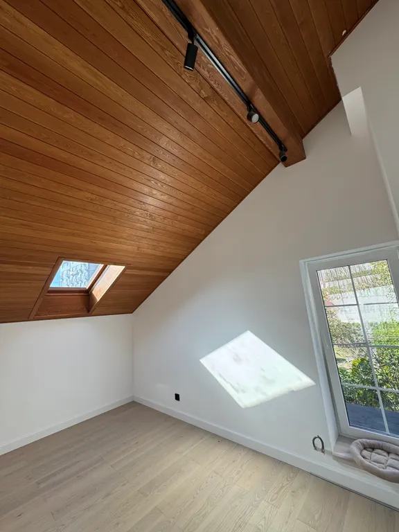 Дом у моря в Сочи с бассейном, камином на дровах и сауной