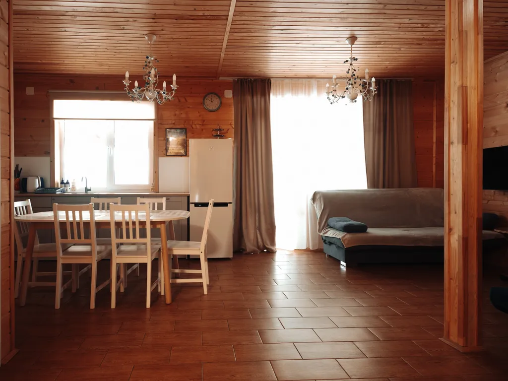 Дом рядом со спортивными базами