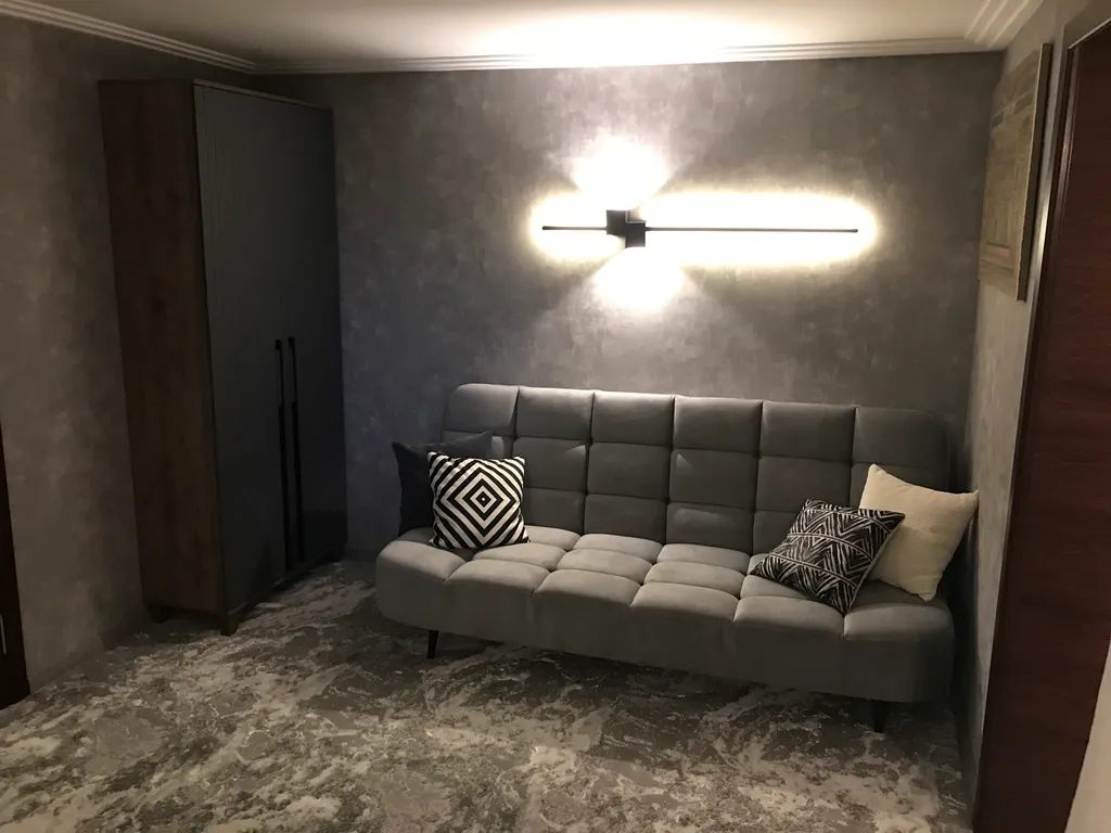 Уютный дом на набережной