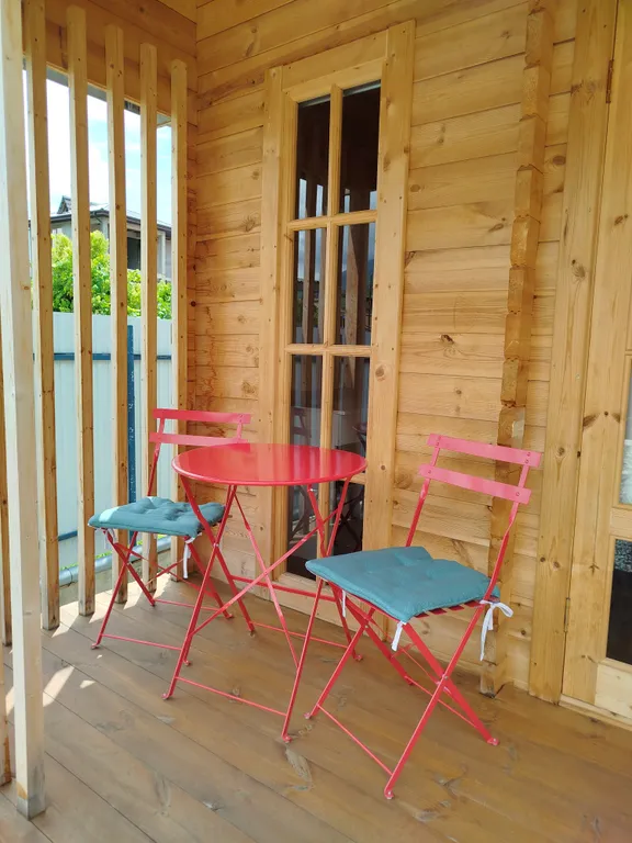 Коттедж Эко-домик трёхместный — Гагра