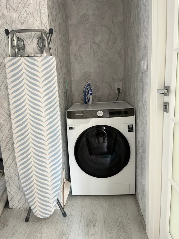 2-х комнатная квартира недалеко от центра 2 кондиционера и балкон