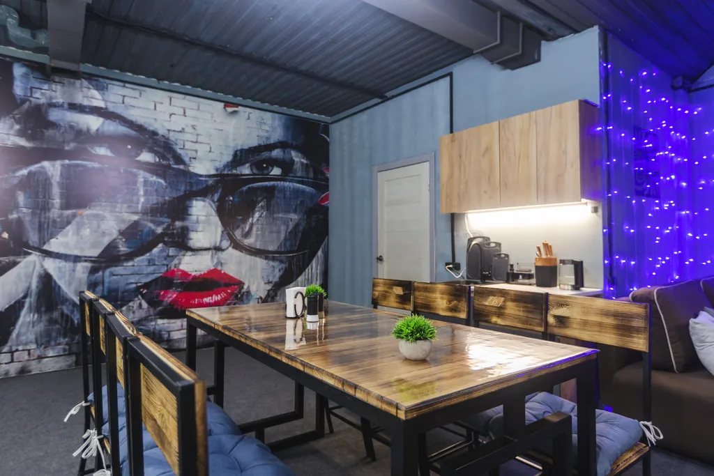 Квартира в стиле Лофт для вечеринки с караоке и x-box