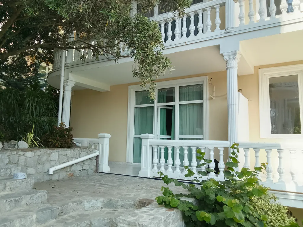 Отдельная квартира-студия у моря