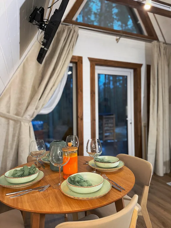 Белый а-фрейм