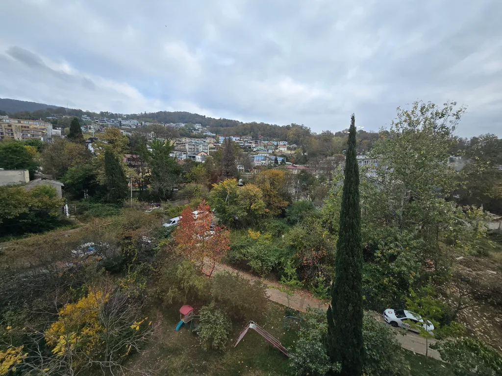 Просторная квартира с видом на море