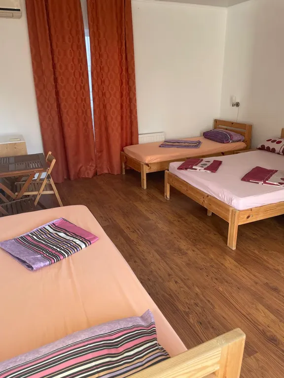 Квартира Комната — аренда посуточно в Штормовое