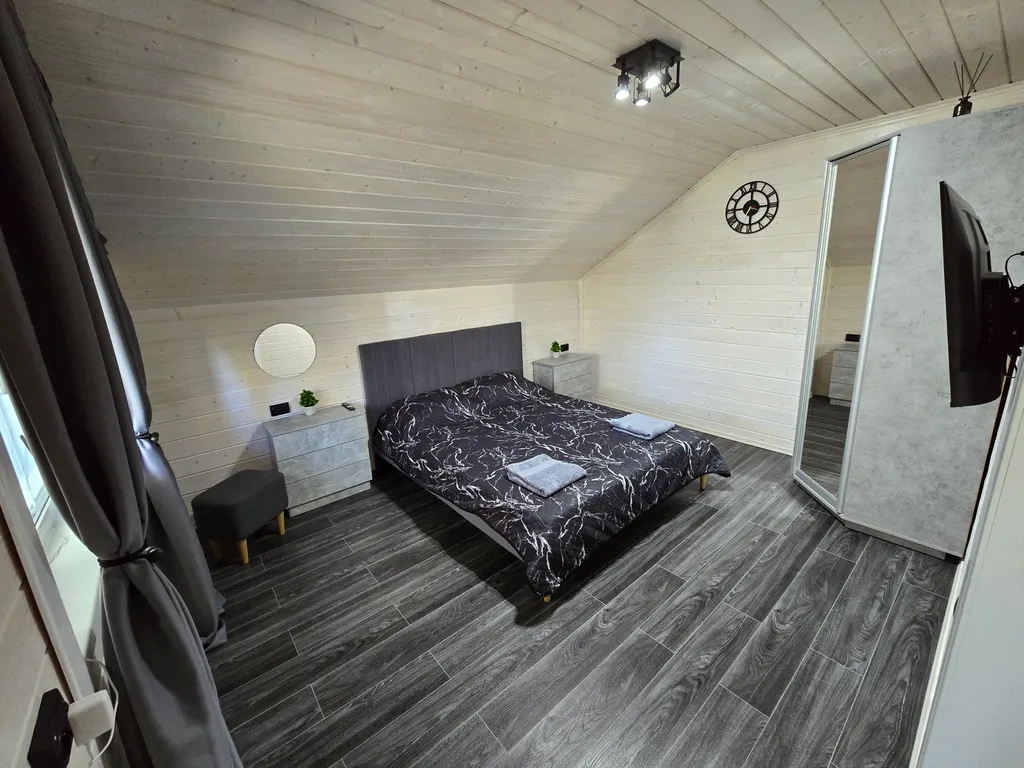 Двухэтажный дом с жаркой сауной у Ладожского озера