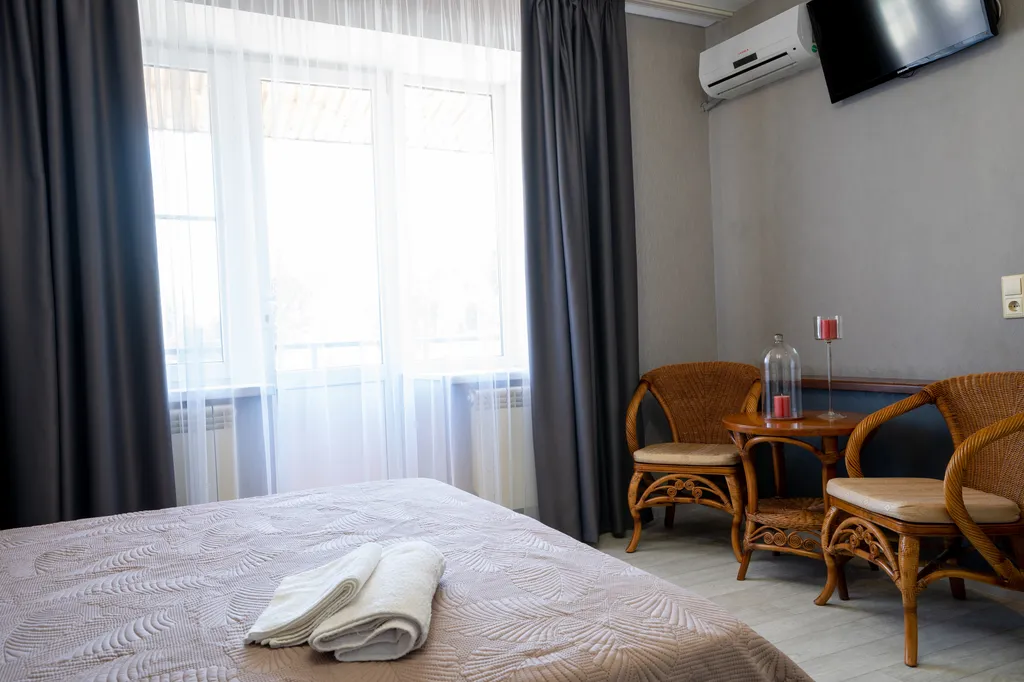 Семейный двухкомнатный номер с балконом