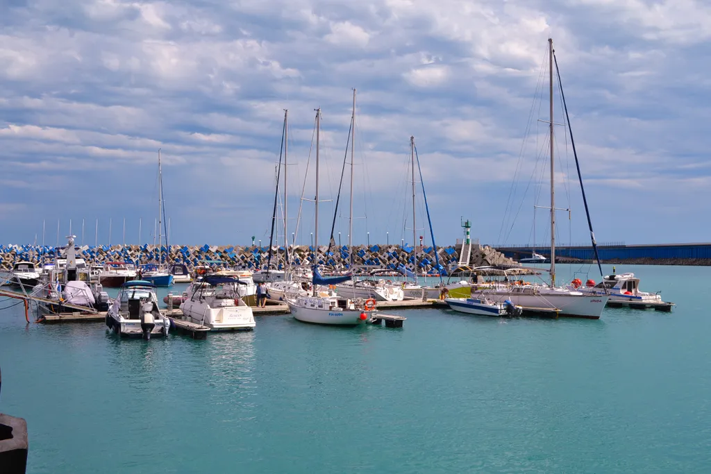 4-комнатная Квартира