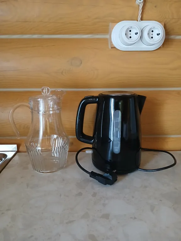 Уютный дом на берегу озера