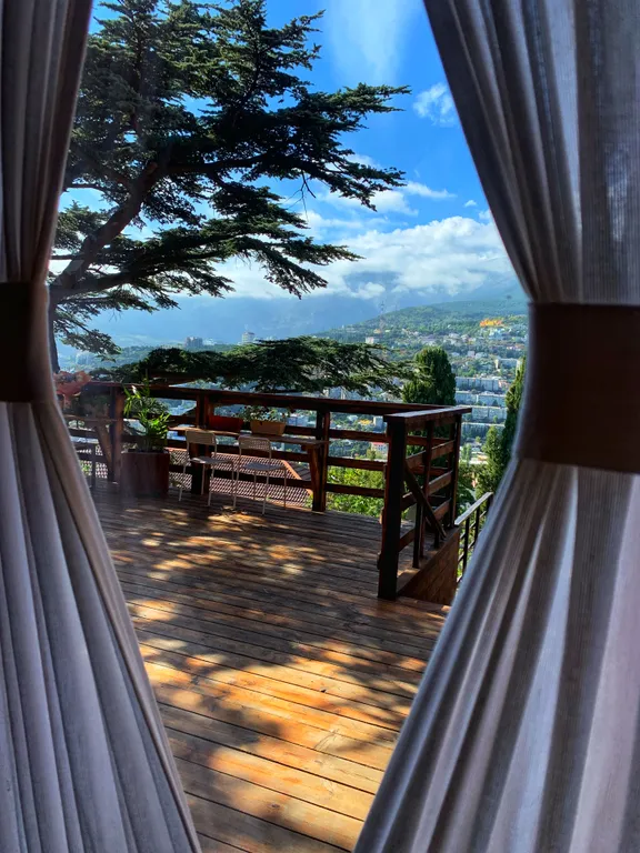 Квартира Студия стандарт с видом на горы — аренда посуточно в Ялта