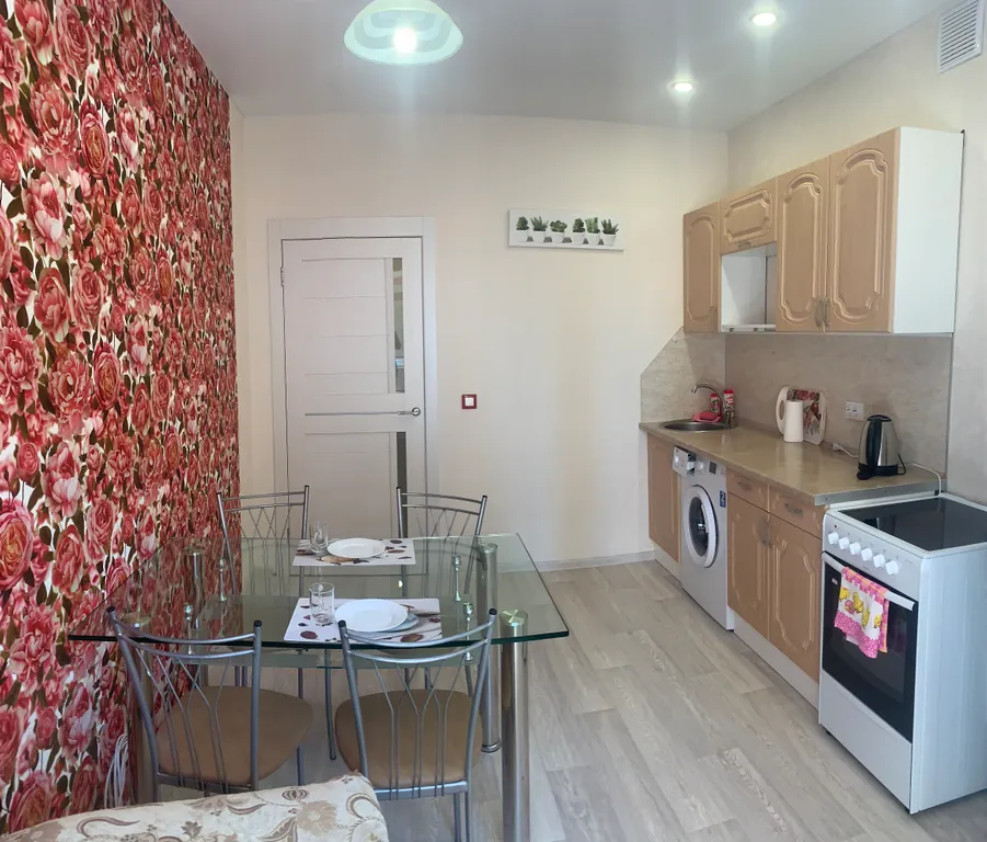 Квартира в центре, ЖД