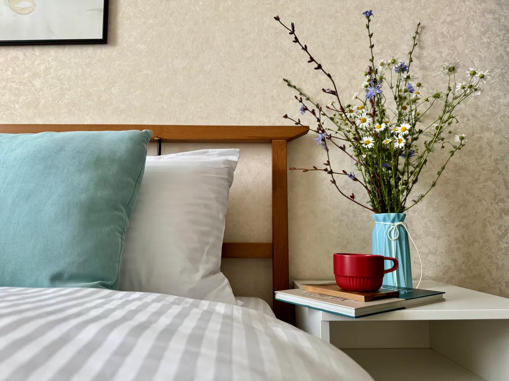 Семейная ретро квартира с видом на лес