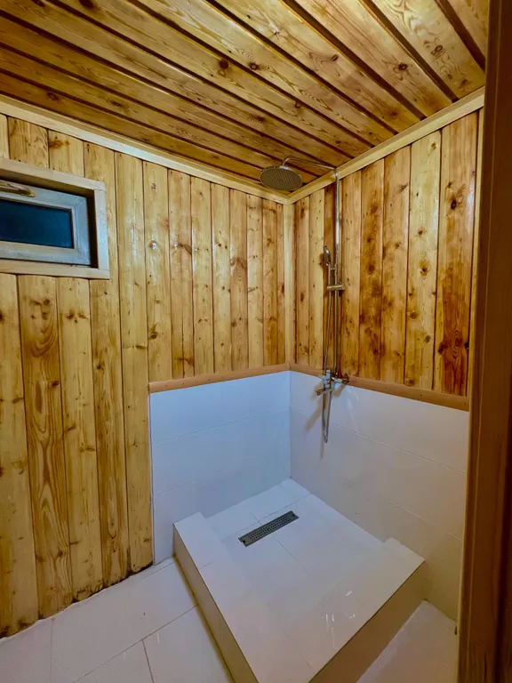 Уютный номер в центре Домбая