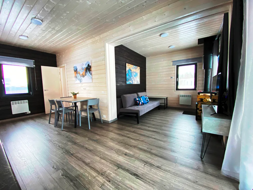 Коттедж Новый уютный дом с кондиционером на опушке леса в 20 минутах от города — Санкт-Петербург