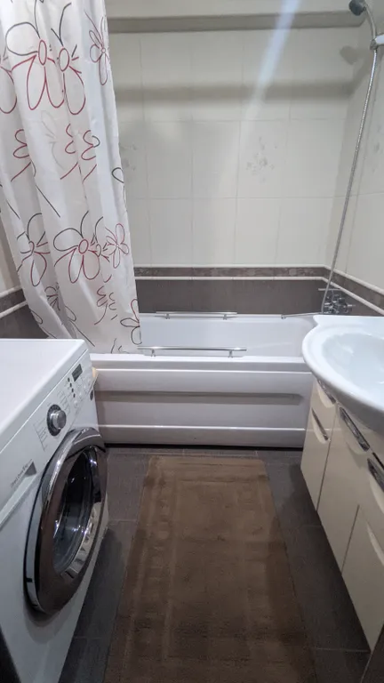 4-комнатная Квартира