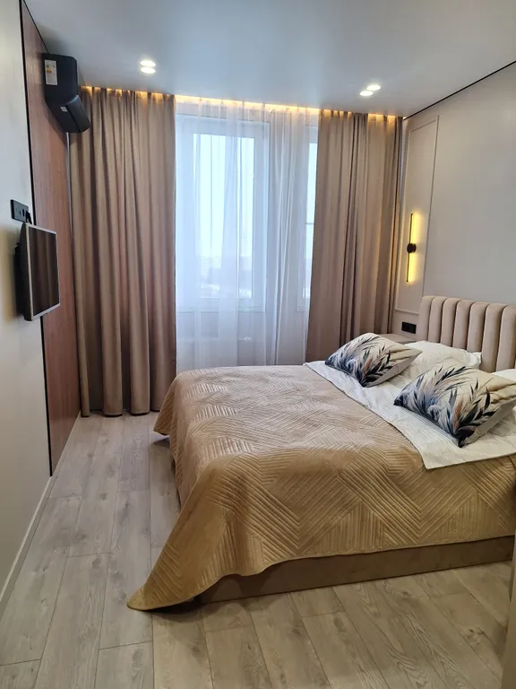 Современная двухкомнатная квартира (евротрешка) в центре города